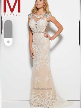 MAC DUGGAL PROM 62389M size 4- discontinued